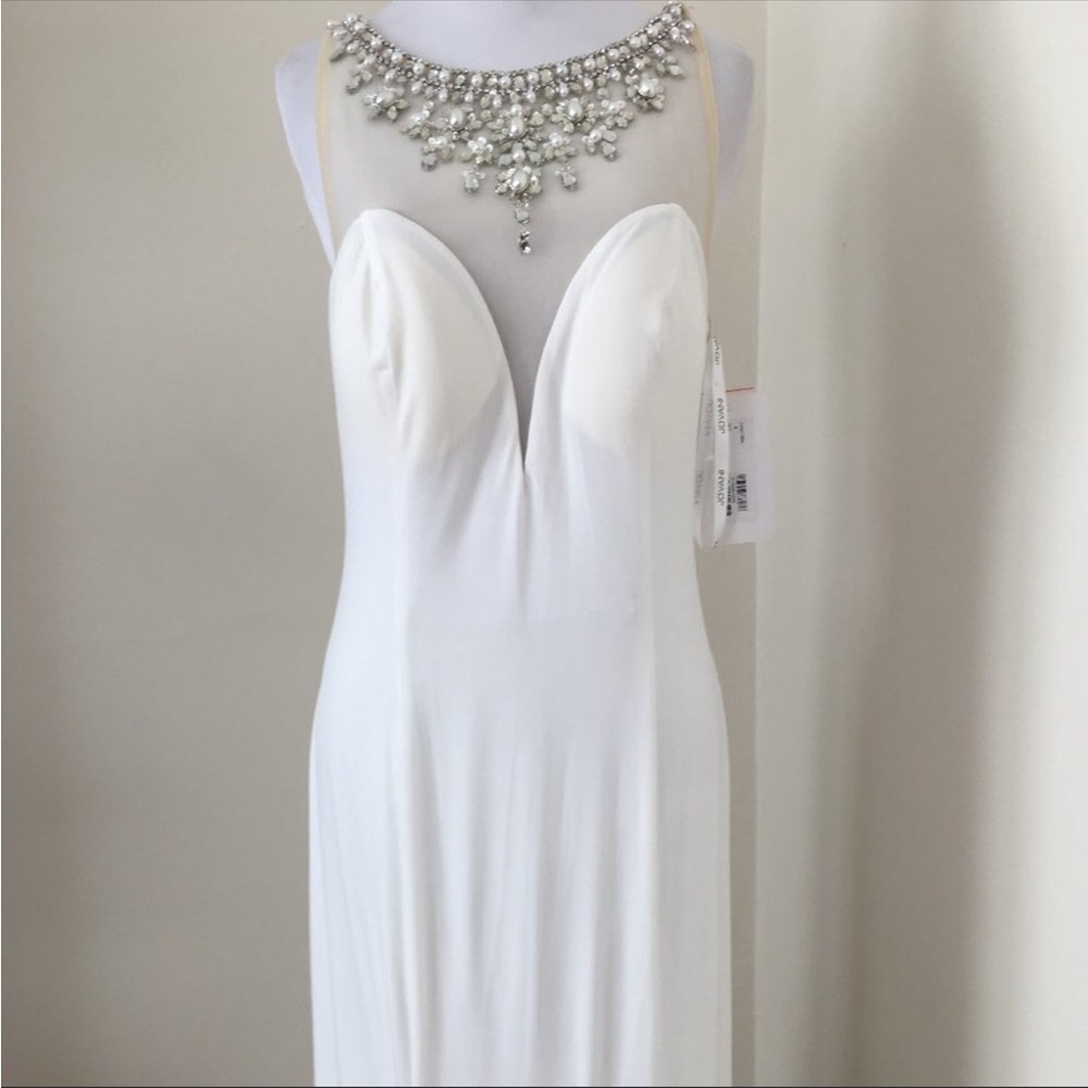 NWT DRESS - Picture 2 of 3